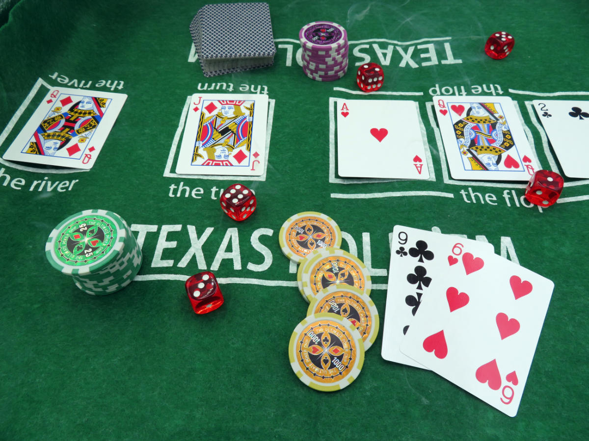 Παίξτε το Poker τώρα στη NINLAY Casino
                              